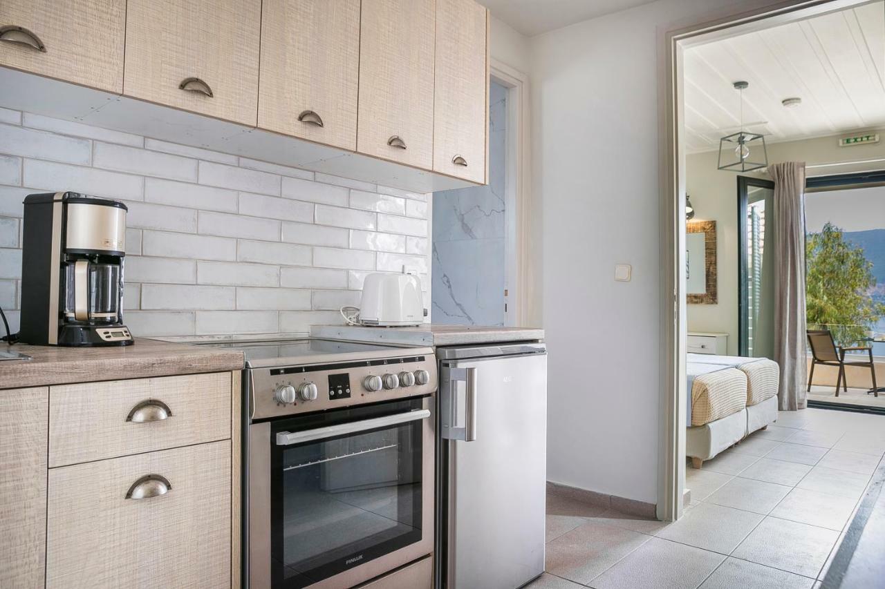 Martini Waterfront Suites Fiskardo Luaran gambar