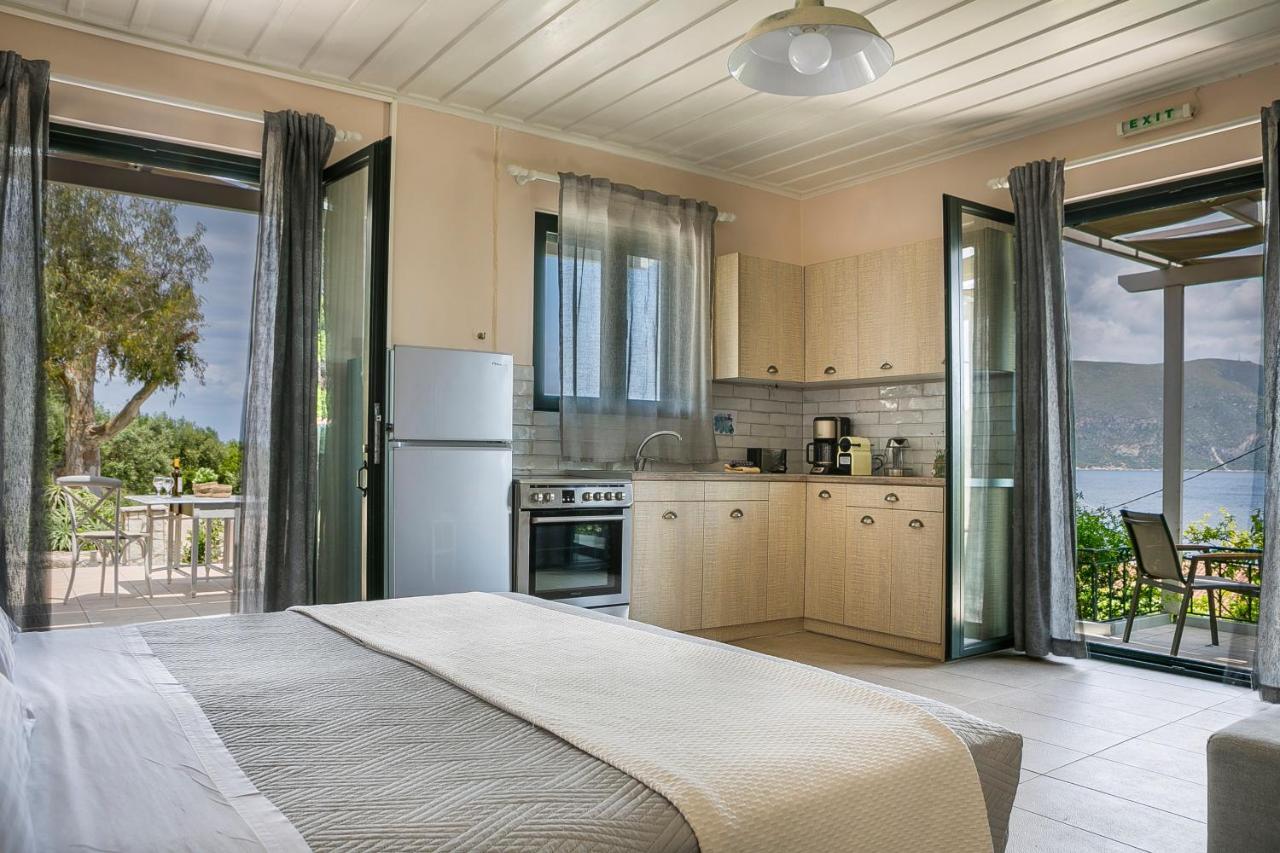 Martini Waterfront Suites Fiskardo Luaran gambar